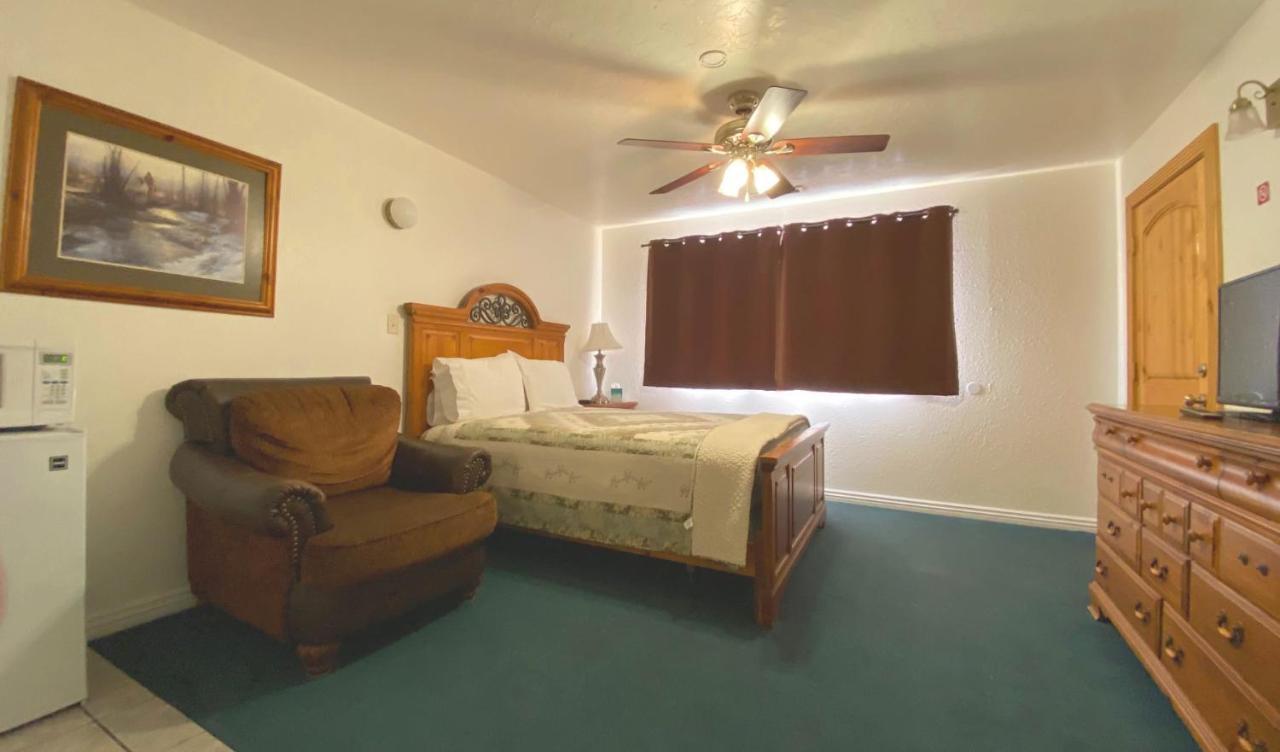 The Snuggle Inn Loa Exterior foto